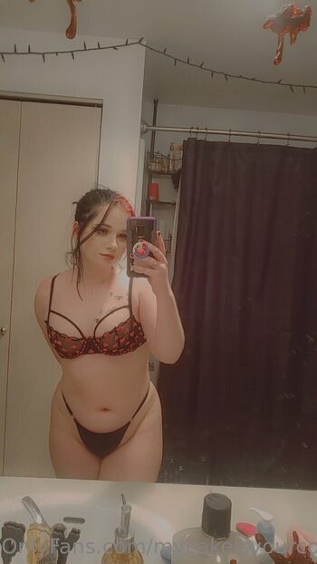 mycakeisyourconfectionto Leaked Nude OnlyFans (Photo 20)