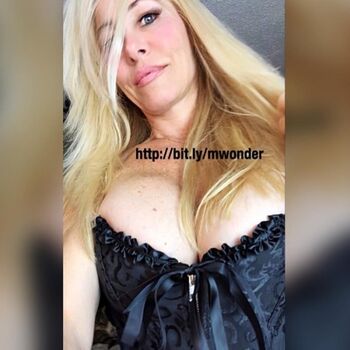 Mzwonder Leaked Nude OnlyFans (Photo 17)