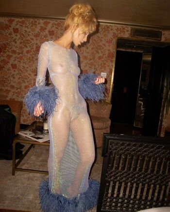 Nadia Lee Cohen Leaked Nude OnlyFans (Photo 5)