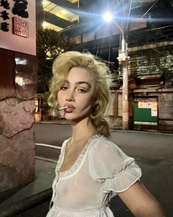 Nadia Lee Cohen