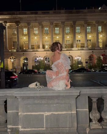 Nadia Lee Cohen Leaked Nude OnlyFans (Photo 15)