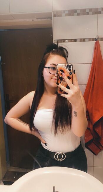 Nadine Luisa Leaked Nude OnlyFans (Photo 6)