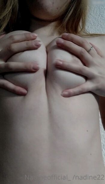 Nadine22