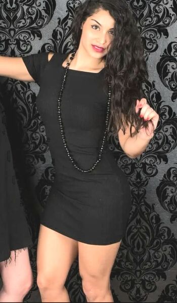 Naela Savidan Leaked Nude OnlyFans (Photo 23)