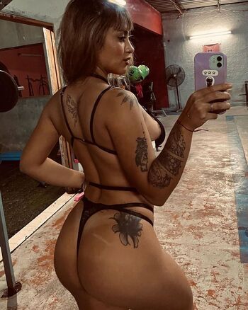 Nahirffflores Leaked Nude OnlyFans (Photo 8)