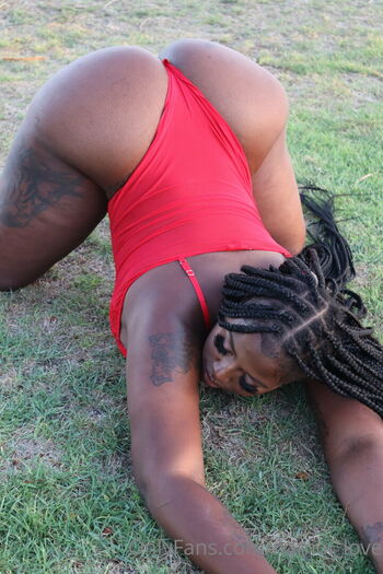 naomi_xoxo1