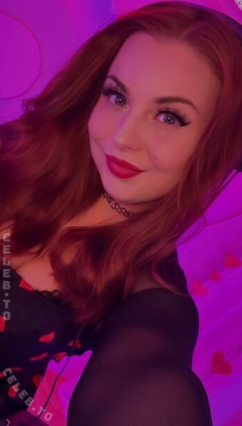 narilah.twitch Leaked Nude OnlyFans (Photo 2)