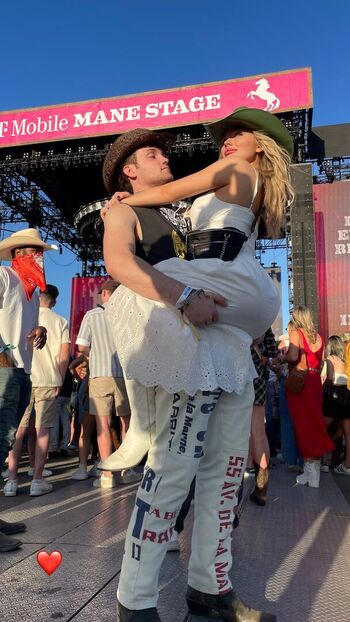 Natalie Alyn Lind