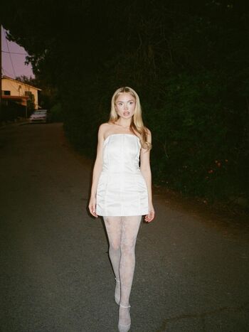 Natalie Alyn Lind