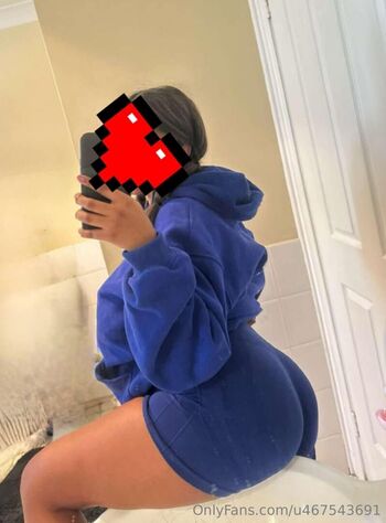 naughtyyy_nicole19