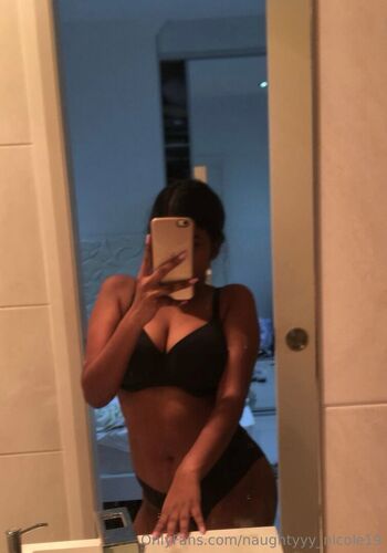 naughtyyy_nicole19 Leaked Nude OnlyFans (Photo 11)