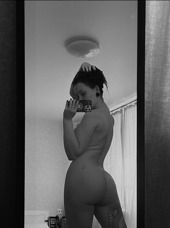 Naydanova Leaked Nude OnlyFans (Photo 25)