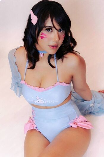 Neeko Leaked Nude OnlyFans (Photo 6)