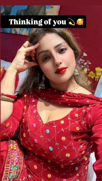 Neetu Dhillon Leaked Nude OnlyFans (Photo 4)