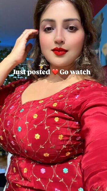 Neetu Dhillon Leaked Nude OnlyFans (Photo 5)