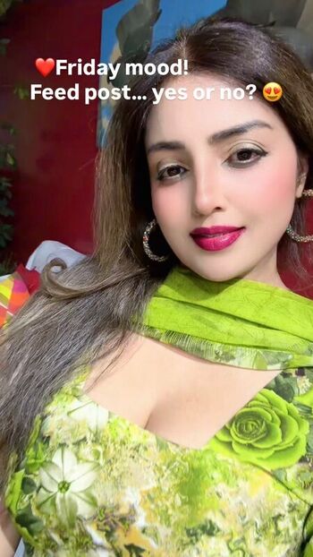Neetu Dhillon Leaked Nude OnlyFans (Photo 6)