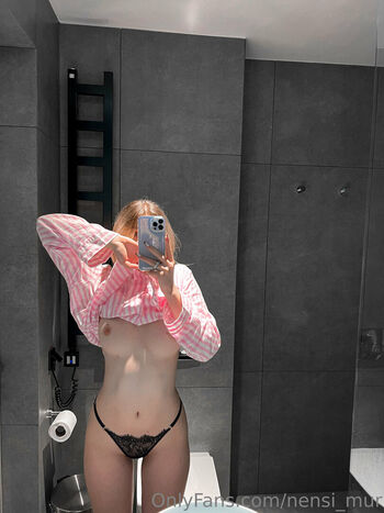 Nensi_Mur Leaked Nude OnlyFans (Photo 3)