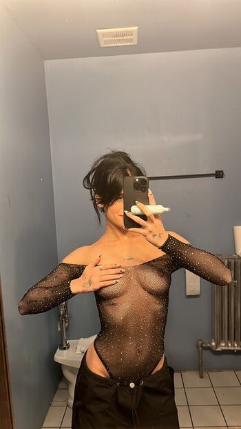 Nessa Barrett Leaked Nude OnlyFans (Photo 37)