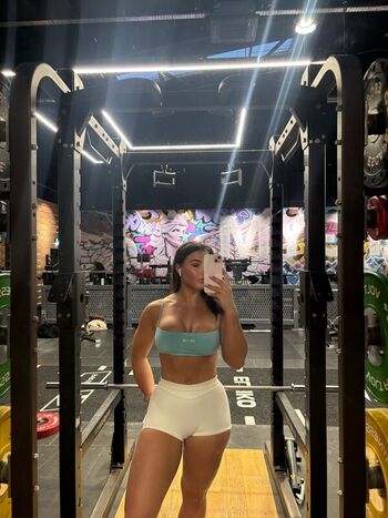 niamh.fairchild Leaked Nude OnlyFans (Photo 20)