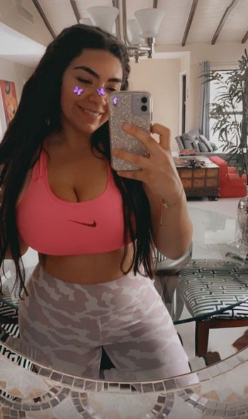 Nicky Nicole