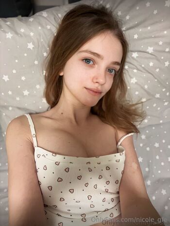 nicole_gfe