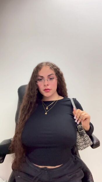 nicolejinsui