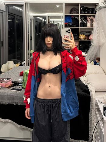 nicoleponyxo