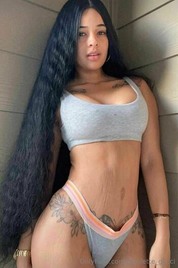 nicolette_gucci