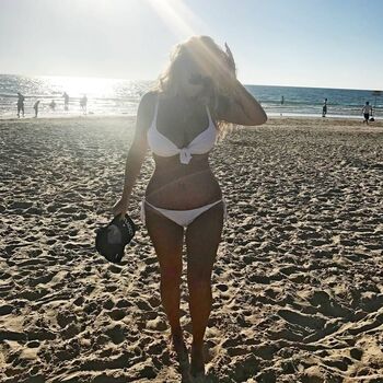 Nicolle A