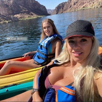 Nicolle A