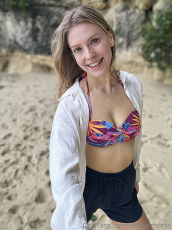 Nikabelmonte Leaked Nude OnlyFans (Photo 29)