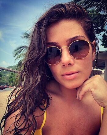 Nikki Sanderson