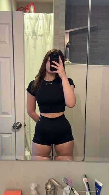 Nikki Woods