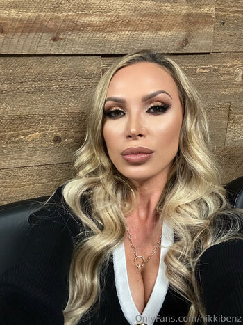 nikkibenz