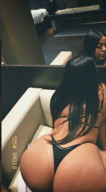 Nikymili Leaked Nude OnlyFans (Photo 10)