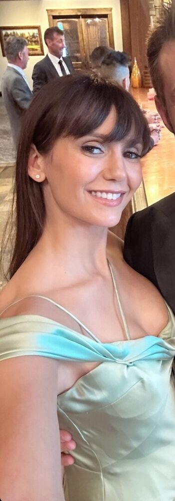 Nina Dobrev