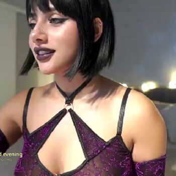 Nina_Mon