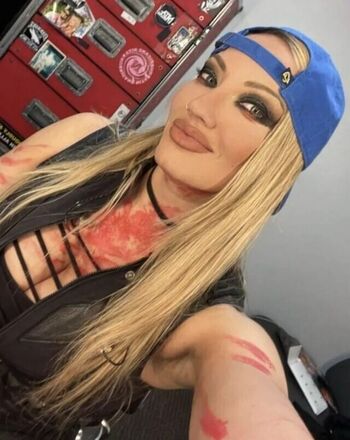 Nita Strauss Leaked Nude OnlyFans (Photo 5)