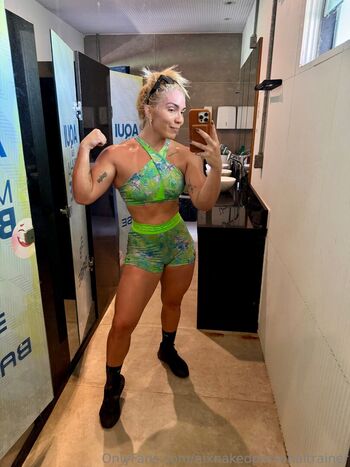 nixnakedpersonaltrainer