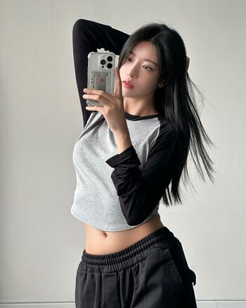 nnin.lna Leaked Nude OnlyFans (Photo 2)