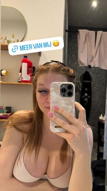 Noa Maes Leaked Nude OnlyFans (Photo 1)