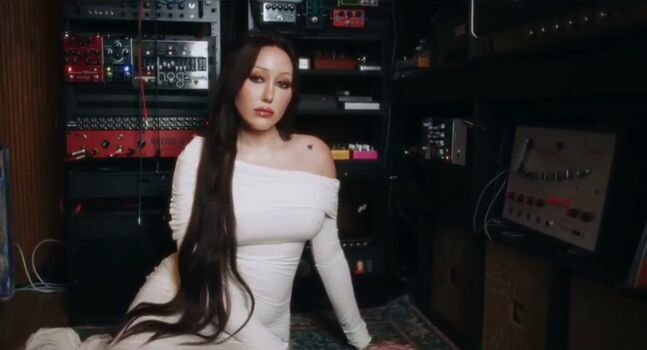 Noah Cyrus Leaked Nude OnlyFans (Photo 356)
