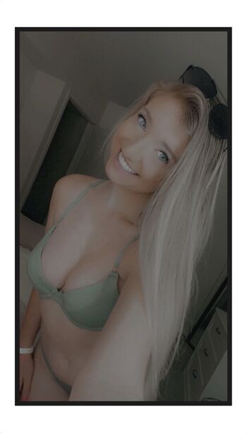 Noelle Asker Leaked Nude OnlyFans (Photo 2)