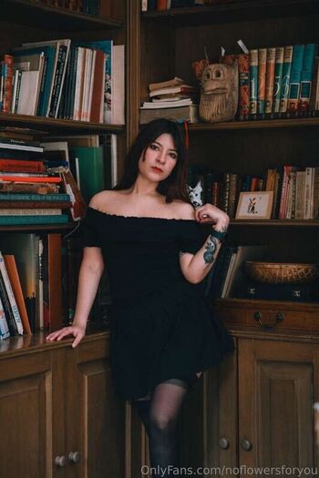 noflowersforyou Leaked Nude OnlyFans (Photo 31)