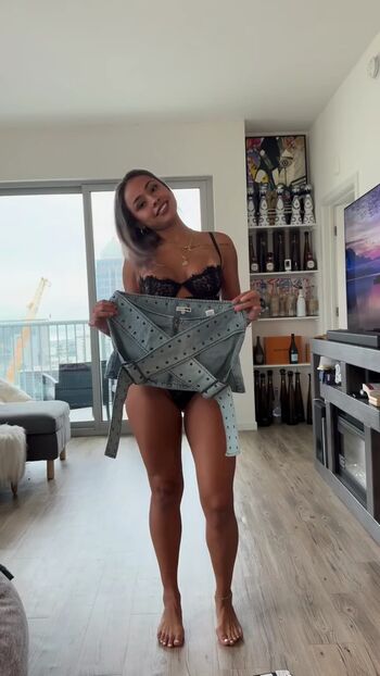 Notximenasaenz Leaked Nude OnlyFans (Photo 7)