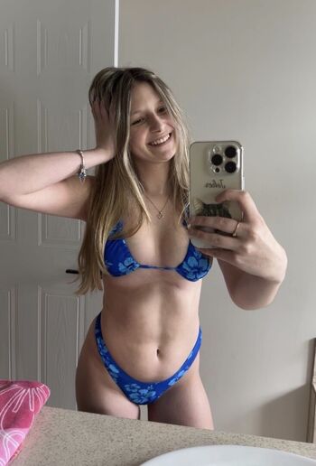 Oceanne Bergeron Leaked Nude OnlyFans (Photo 12)