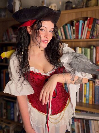 Octavia Marlowe