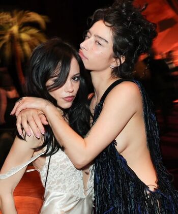 Odessa A’zion