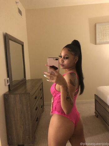 officiallyariaa Leaked Nude OnlyFans (Photo 15)
