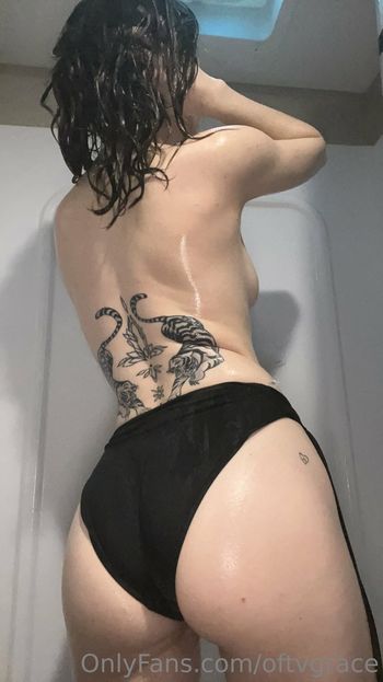 oftvgrace Leaked Nude OnlyFans (Photo 3)